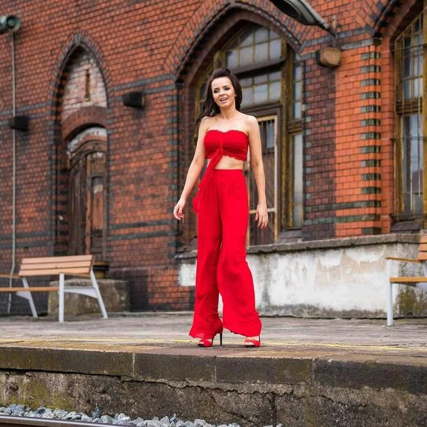 Czadowa Mamuśka rozpala zmysły: Pikantne fotki Kariny Malinowskiej podbijają świat disco polo

