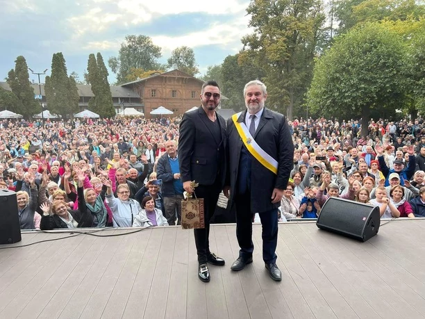 Tłumy na koncercie zespołu Andre! Ciechocinek oczarowany gwiazdą disco polo!