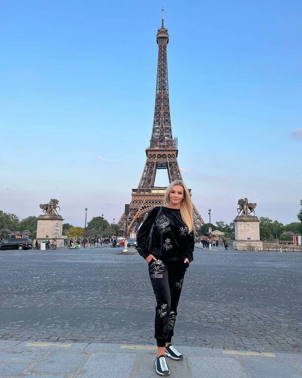 W sieci zawrzało! Znana wokalistka disco polo pokazała się w gorącej odsłonie! Co na to internauci?!