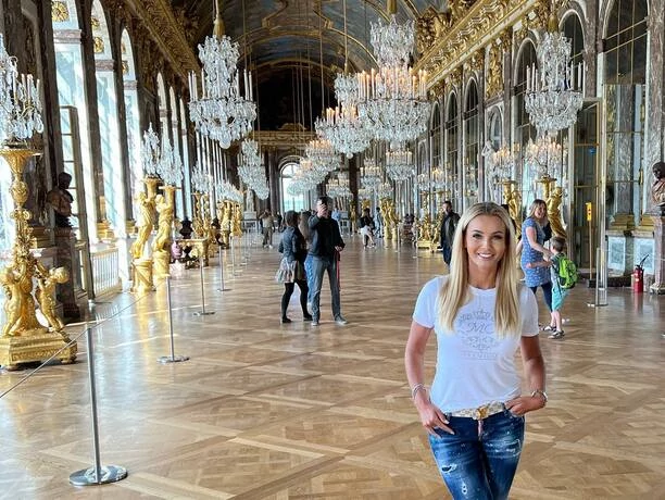 W sieci zawrzało! Znana wokalistka disco polo pokazała się w gorącej odsłonie! Co na to internauci?!