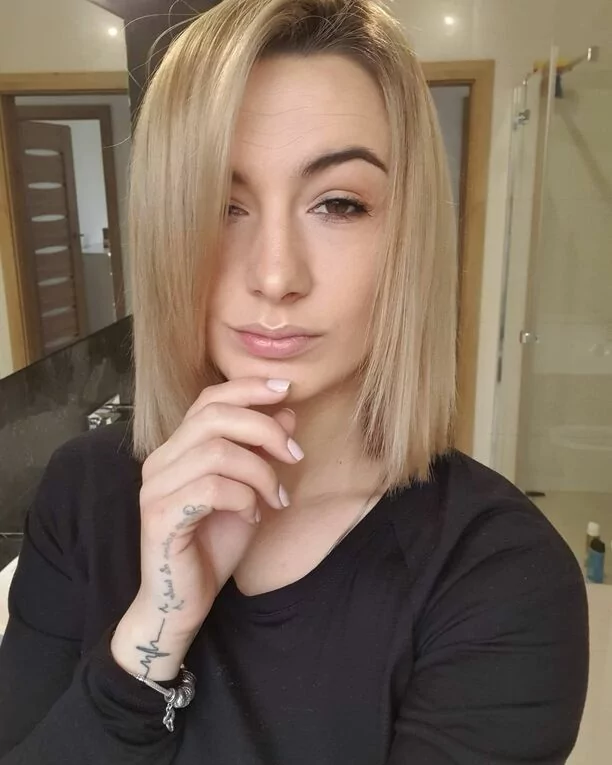 Justyna Lubas – Top Girls pokazała się w skąpym bikini! Gwiazda disco polo wygląda obłędnie! Fani komplementują wokalistkę ”jedyna w swoim rodzaju”