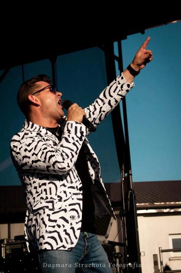 Zenek Martyniuk oraz Maciej Smoliński gwiazdami charytatywnej Imprezy „Gramy Dla Antosia„! Zobaczcie materiał!
