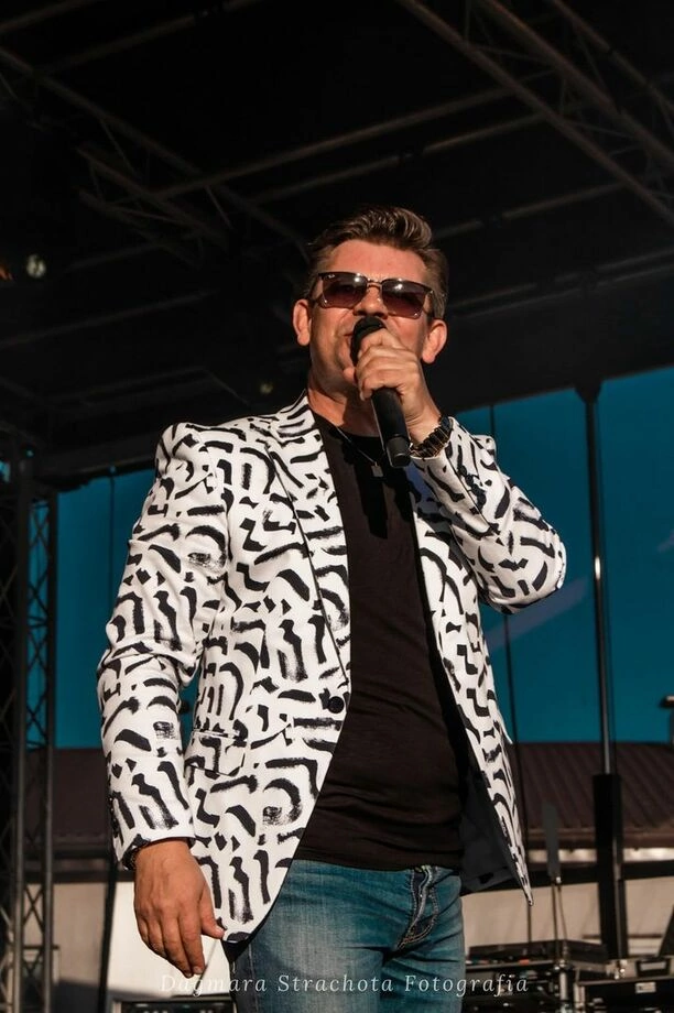 Zenek Martyniuk oraz Maciej Smoliński gwiazdami charytatywnej Imprezy „Gramy Dla Antosia„! Zobaczcie materiał!
