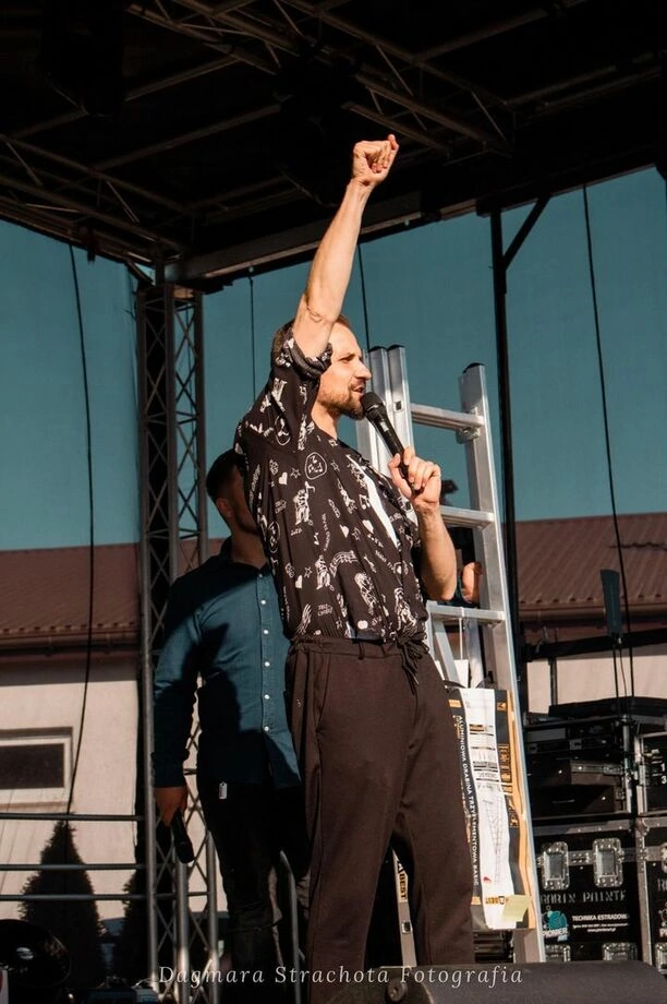 Zenek Martyniuk oraz Maciej Smoliński gwiazdami charytatywnej Imprezy „Gramy Dla Antosia„! Zobaczcie materiał!
