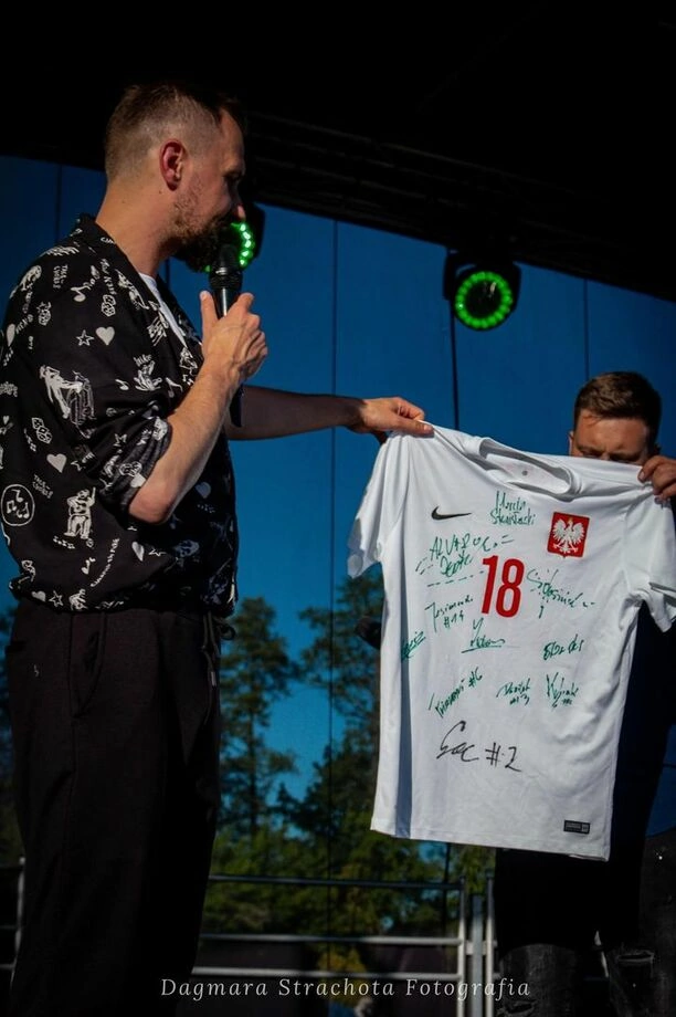 Zenek Martyniuk oraz Maciej Smoliński gwiazdami charytatywnej Imprezy „Gramy Dla Antosia„! Zobaczcie materiał!
