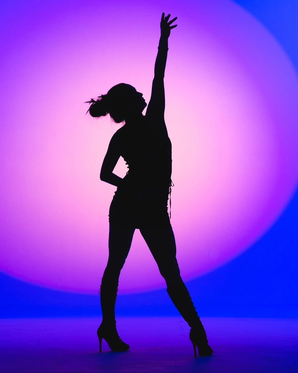 Emila Sanecka z Daj To Głośniej zaskakuje fanów! Premiera nowego utworu już niedługo - niezwykła sesja zdjęciowa zapowiedzią