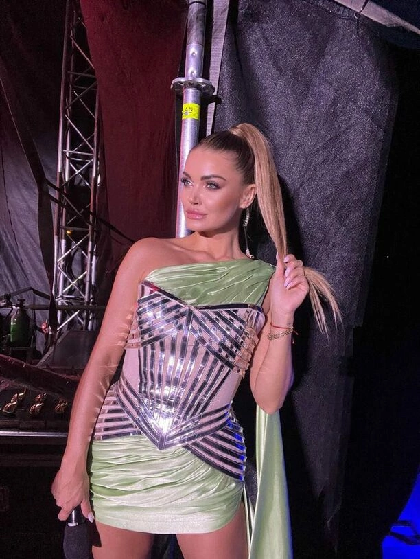 Olśniewająca Edyta Folwarska! Wygląda jak bogini w sukience Dody! Zobaczcie zdjęcie!