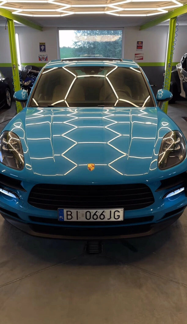 Paula Karpowicz-Zimecka zachwyca nowym Porsche Macan! Luksusowy wybór gwiazdy disco polo robi wrażenie