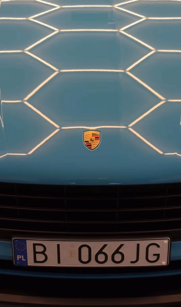 Paula Karpowicz-Zimecka zachwyca nowym Porsche Macan! Luksusowy wybór gwiazdy disco polo robi wrażenie