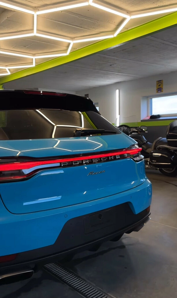 Paula Karpowicz-Zimecka zachwyca nowym Porsche Macan! Luksusowy wybór gwiazdy disco polo robi wrażenie