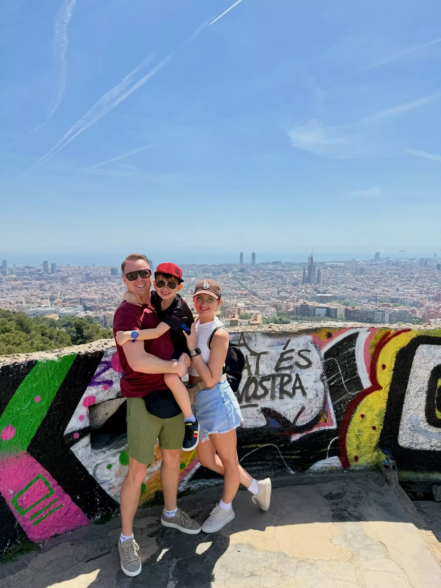 Dorota Pstrągowska z zespołu Mig pokazała męża i synka. Rodzinne kadry z Barcelony