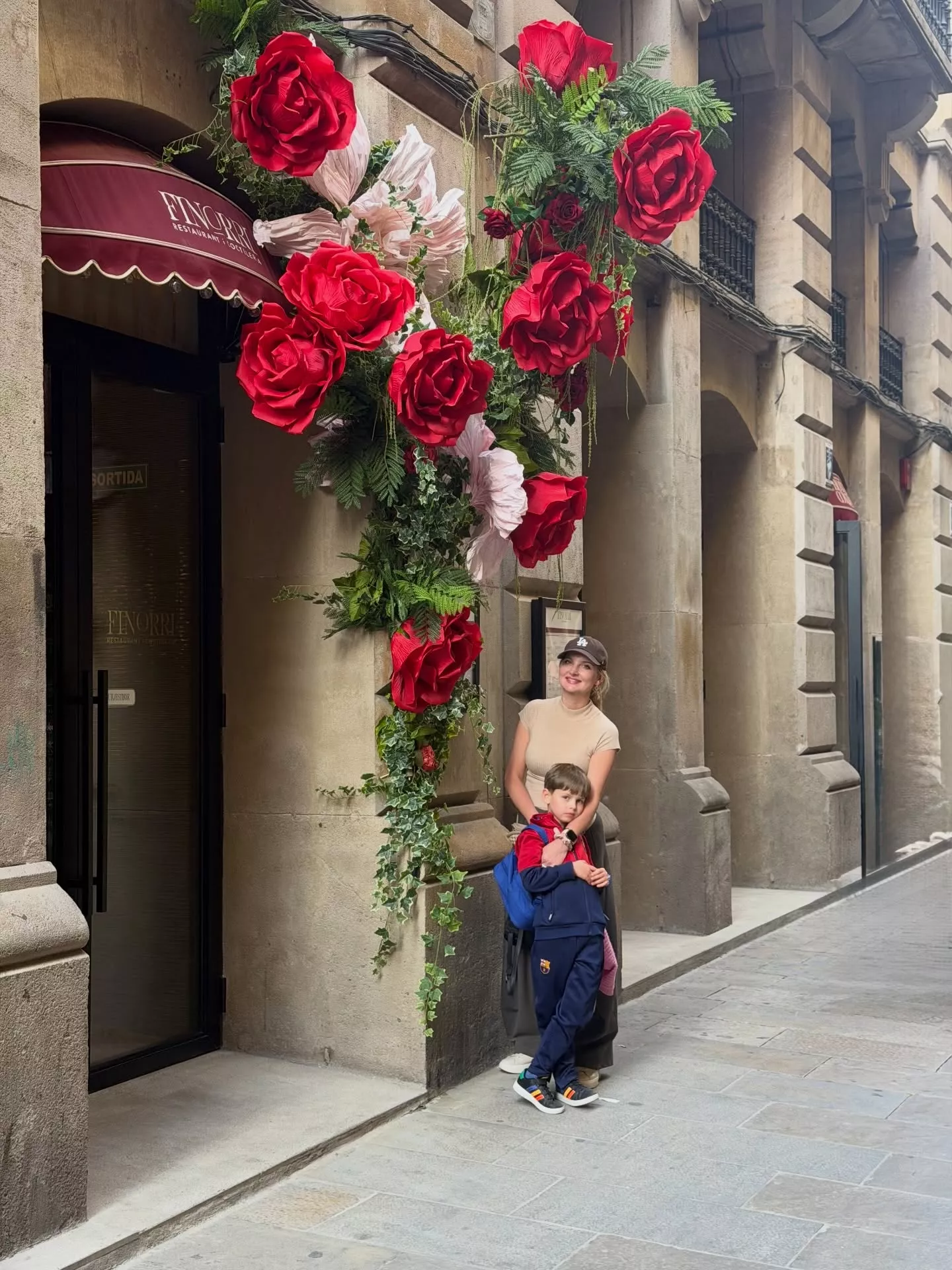 Dorota Pstrągowska z zespołu Mig pokazała męża i synka. Rodzinne kadry z Barcelony