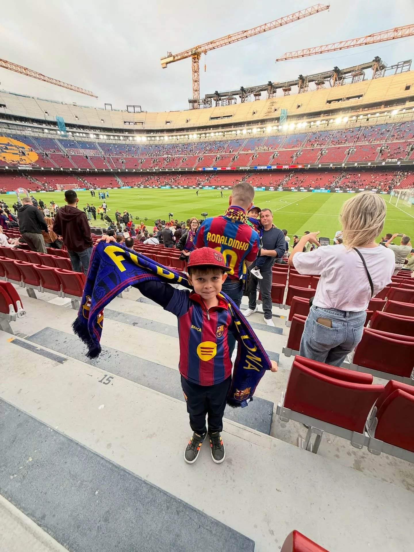 Dorota Pstrągowska z zespołu Mig pokazała męża i synka. Rodzinne kadry z Barcelony