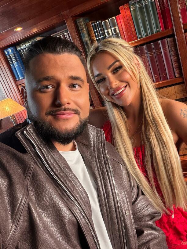 Plik Joker-&-Dance-2-Disco-w-utworze-Serca-Czarodziejka-1.jpg