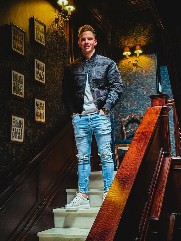 Joker & Dance 2 Disco w utworze "Serca Czarodziejka! Zobacz przedpremierę! 