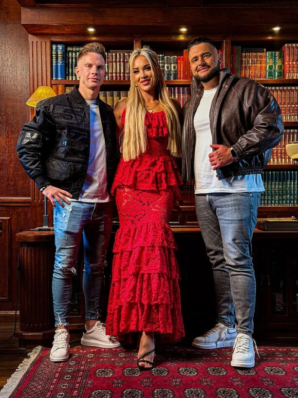 Joker & Dance 2 Disco w utworze "Serca Czarodziejka! Zobacz przedpremierę! 