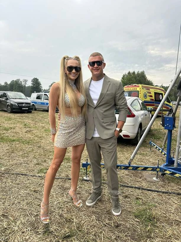 Wygląda jak milion dolarów! Joanna Narożna olśniewa! To prawdziwa królowa stylu w disco polo