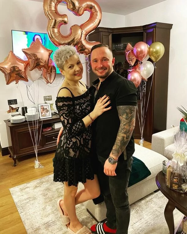 Rozpromieniona Magda Narożna szczęśliwie zakochana! Gwiazda wrzuciła wymowne zdjęcie do sieci! 