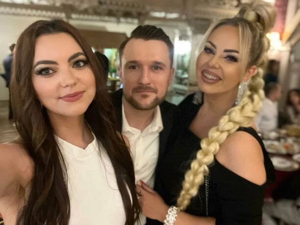 Angelika Żmijewska i Paula Karpowicz zachwycają na urodzinach gwiazdy disco polo! Zobaczcie jak ubrały się wokalistki zespołu Topky