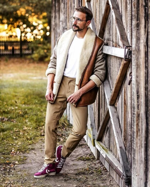 Co za zmiana! Ten detal zmienił twarz popularnego wokalisty disco polo! Metamorfozę skomentowała nawet Magda Narożna!