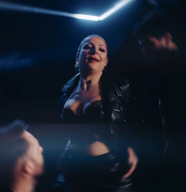 Magda Narożna mocno rozebrana w skórze i koronkach z ogromnym dekoltem! Zobacz HOT fotki! 