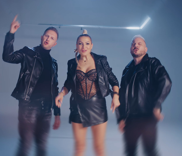 Plik Magda-Narozna-mocno-rozebrana-15.jpg