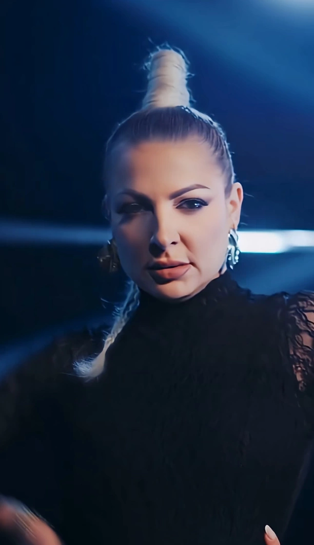 Magda Narożna mocno rozebrana w skórze i koronkach z ogromnym dekoltem! Zobacz HOT fotki! 