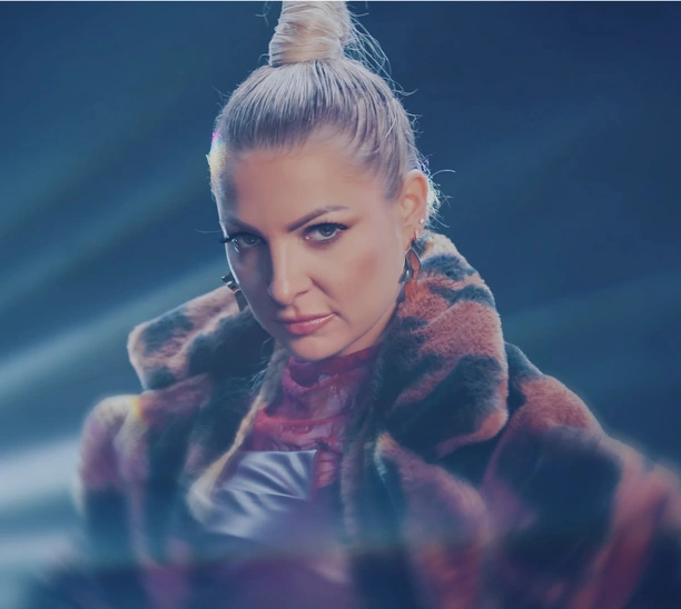 Magda Narożna mocno rozebrana w skórze i koronkach z ogromnym dekoltem! Zobacz HOT fotki! 