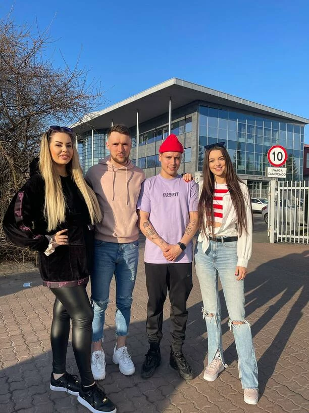 Tajemnica gwiazd wyszła na jaw! Topky, Defis oraz MiłyPan oficjalnie informują o nowym projekcie! Ta PREMIERA podbije rynek?! 