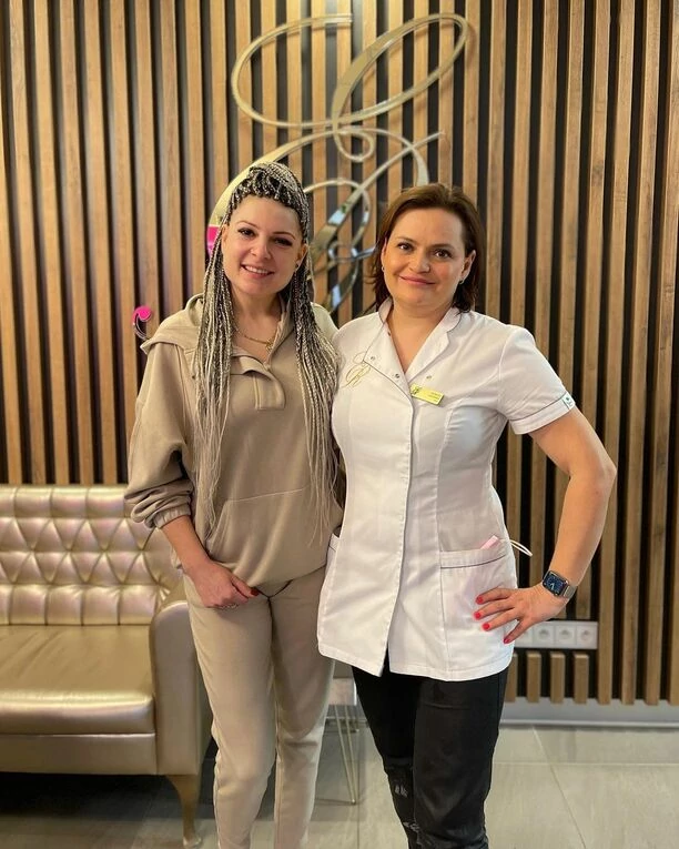 Magdalena Narożna zdecydowała się poprawić wygląd swojej skóry! Zabieg który wybrała działa według opisu cuda! 