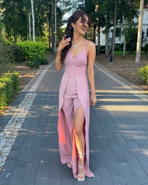 Angelika Żmijewska z duetu Topky zaskoczyła strojem na wesele! Gwiazda disco polo wyróżniała się z tłumu! 