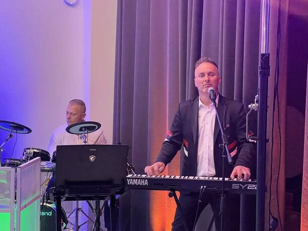 Epicka 50-tka żony wokalisty zespołu Magnum! Niezapomniana impreza z udziałem zespołu Playboys i nie tylko!