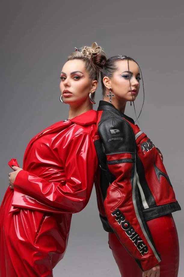 Nowy wizerunek gwiazd disco polo Topky! Angelika Żmijewska i Paula Karpowicz-Zimecka rozwalą system w 2024 roku?