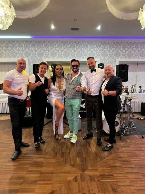 Nie ma sobie równych?! Andre - Mistrz Imprez Prywatnych: Urodziny, Wesela i Więcej!
