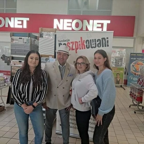 Marcin Miller okrzyknięty bohaterem! Gwiazdor disco polo dołączył do walki o życie osób walczących z nowotworem! 