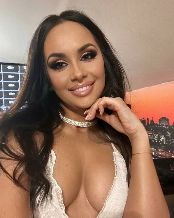 Milena Grzywacz z zespołu Szpilki w wyjątkowej odsłonie! Gwiazda disco polo zachwyca odważną stylizacją! 