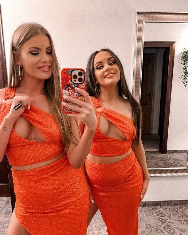 Śliczne wokalistki disco polo w gorącej odsłonie! Gwiazdy zespołu Szpilki wyglądają jak królowe balu?!