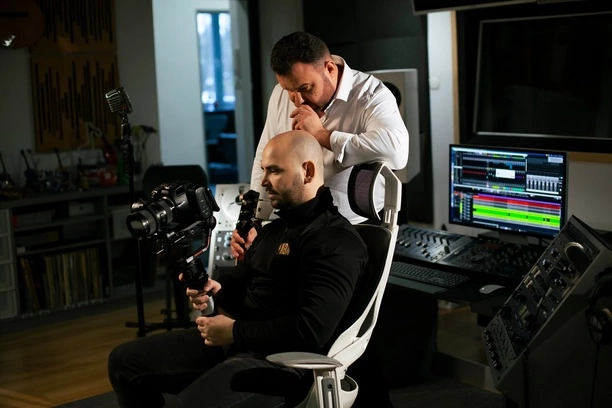 Kenzo z genialną produkcją disco polo „Gdzie Jesteś Kochana?