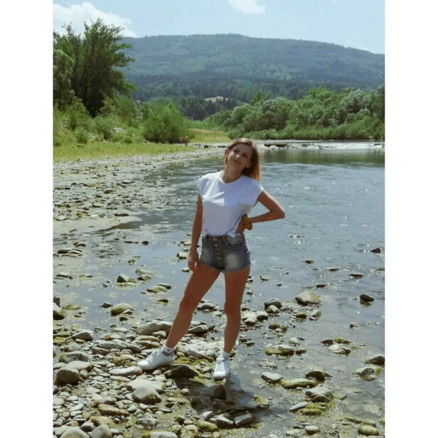 Znana wokalistka disco polo zachwyca płaskim i umięśnionym brzuchem! Takiej figury mogą pozazdrościć jej wszystkie rywalki?!