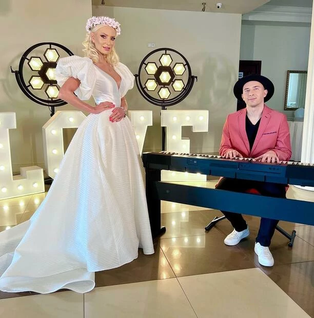 Elwira Mejk odsłoniła karty! Znana gwiazda disco polo zdradziła kulisy nowej produkcji! Szykuje się hit wszystkich wesel?! 