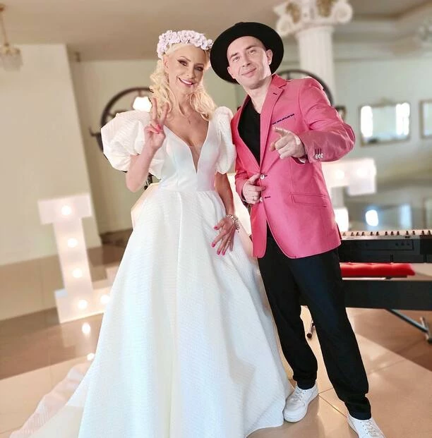 Elwira Mejk odsłoniła karty! Znana gwiazda disco polo zdradziła kulisy nowej produkcji! Szykuje się hit wszystkich wesel?! 