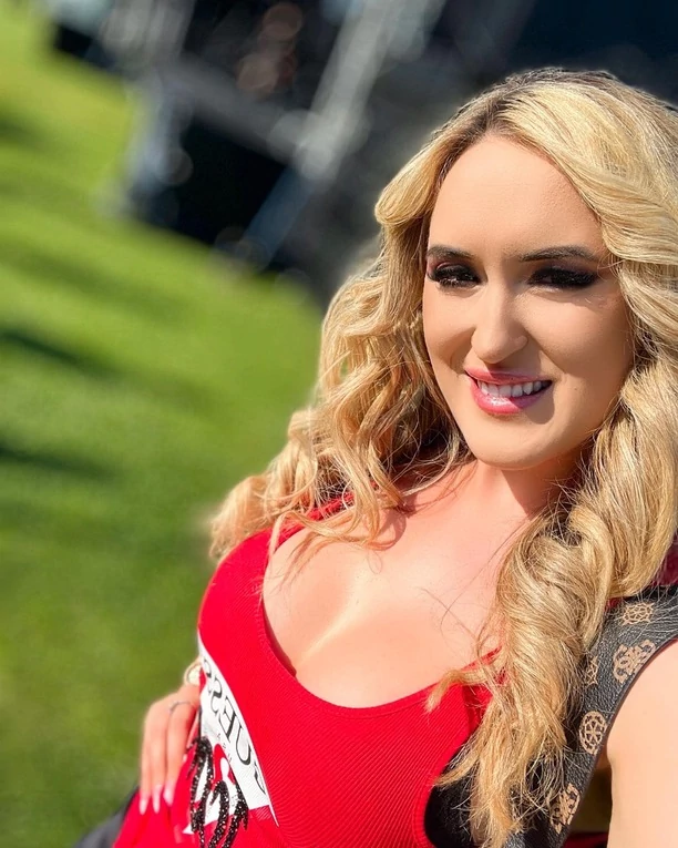 Popularna wokalistka disco polo odważnie pokazała swoje wdzięki! W sieci już dawno nie było tak gorąco!