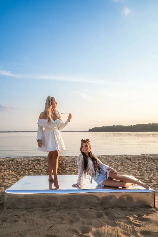 Produkcja tego lata?! Topky & Ronnie Ferrari - Zatańcz ze mną! Zobaczcie gorące zdjęcia!