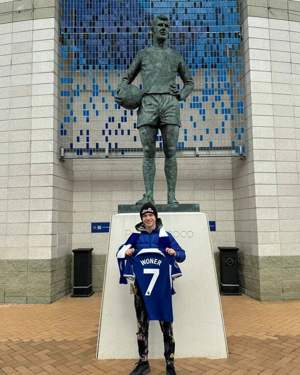Woners na Stamford Bridge! Tak gwiazdor disco polo realizuje marzenia!