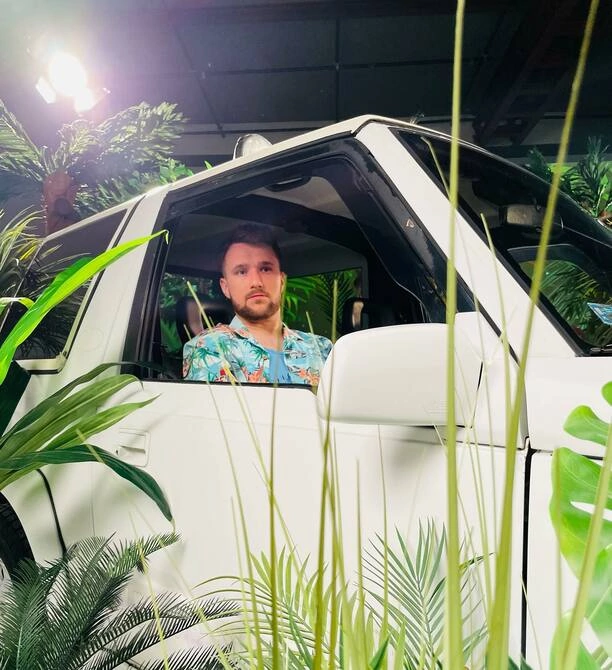 HOT NEWS! MiłyPan i Defis łączą siły w nowym singlu ”Madagaskar”. Czy to najbardziej wyczekiwana piosenka roku? Zobacz VIDEO