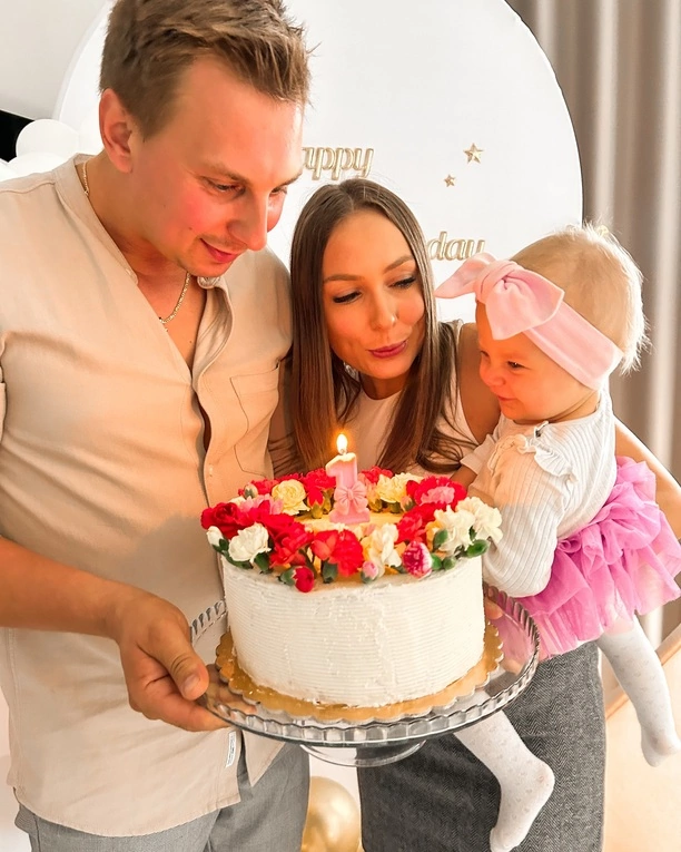 Gwiazdy disco polo Paula i Jarek Enjoy pokazali zdjęcie córki Laury - fani wzruszeni |ZDJĘCIA „staliśmy się najszczęśliwszymi osobami na świecie„ 