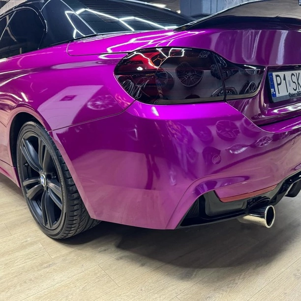 Co za fura! Skolim pochwalił się BMW i to w jakim kolorze! Wygląda przepięknie!