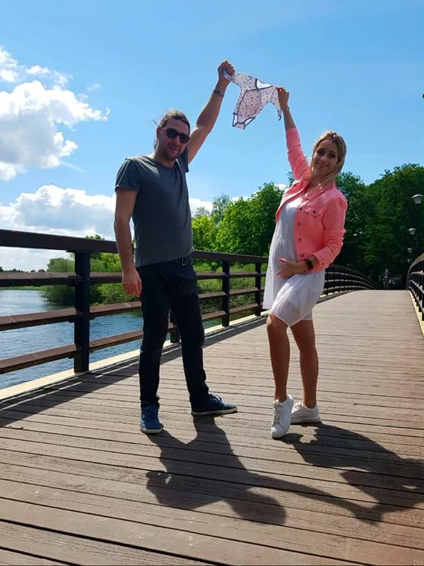 Wokalistka disco polo w ciąży! Gwiazda pokazała ciążowy brzuszek, to już szósty miesiąc! 