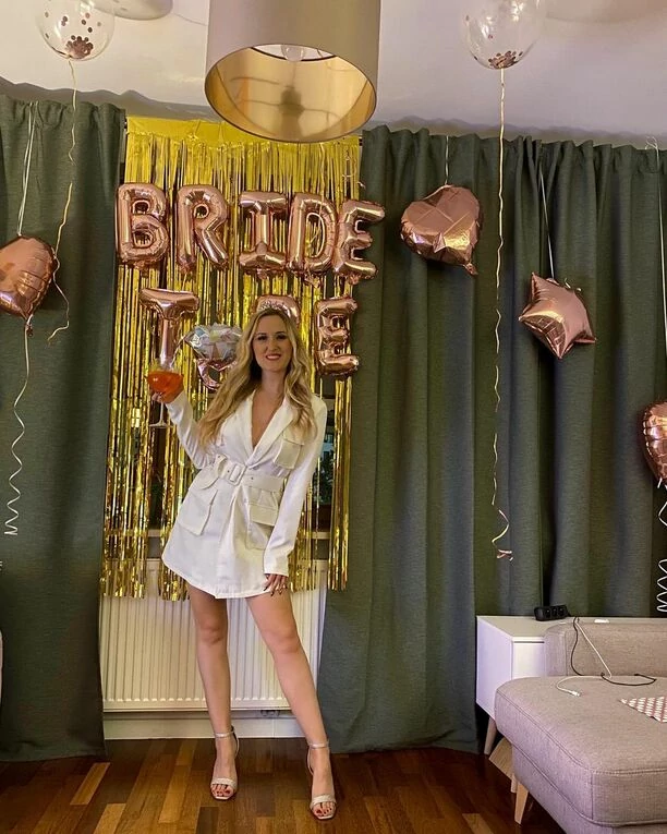 Cudowna wokalistka disco polo świętuje wieczór panieński! Szykuje się huczne weselicho! Mamy zdjęcia!