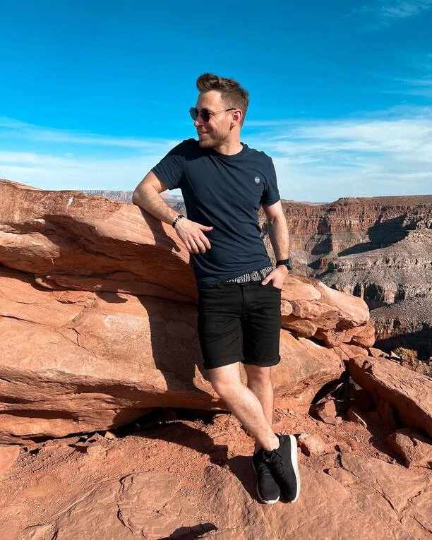 Disco polo na światowym poziomie?! Paweł Jasionowski Masters nakręcił  teledysk na Florydzie! Dotarł nawet do Hollywood!